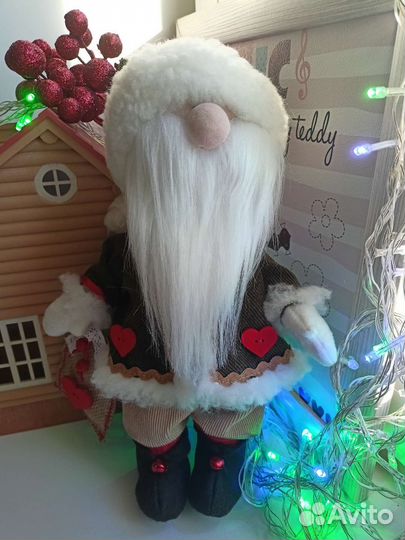 Новогодний гном