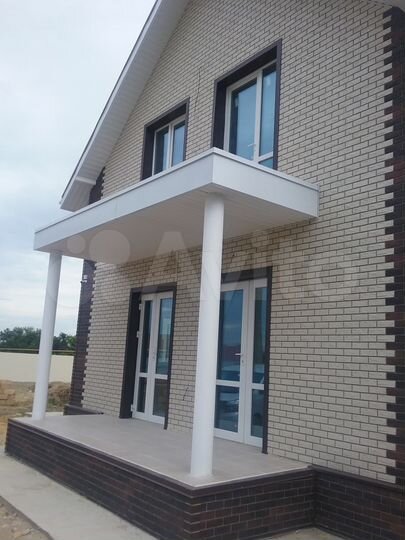 Коттедж 136,5 м² на участке 7,5 сот.