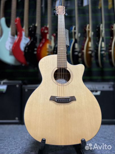 Baton Rouge AR31C/ACE гитара с подключением новая