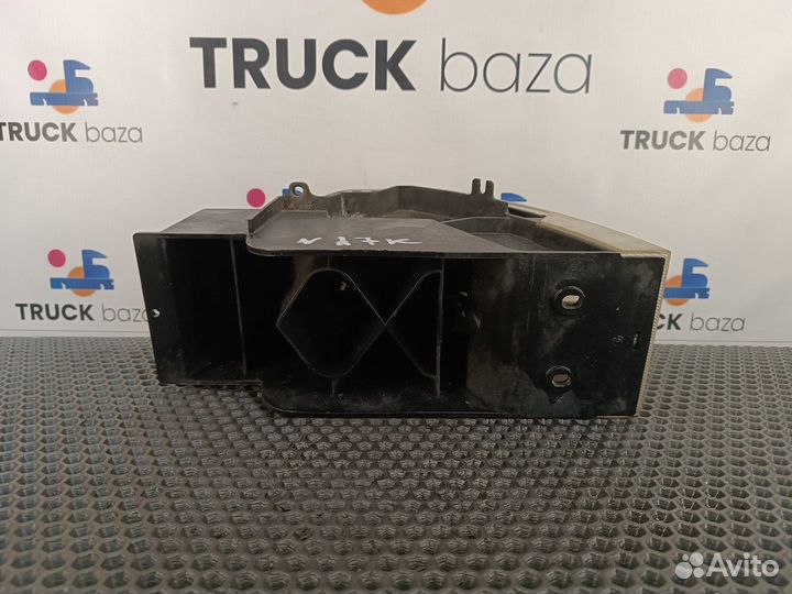 81252016251 Плафон салонный Man TGA