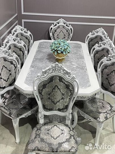 Стол и 8 стульев комплект