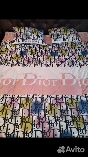 Белье постельное с подушками и одеялом