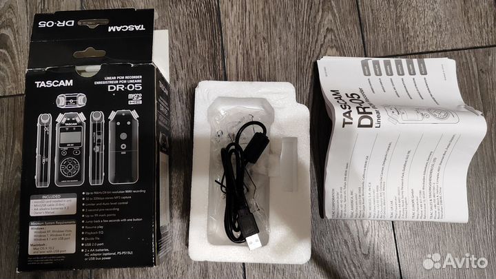 Портативный рекордер Tascam DR-05