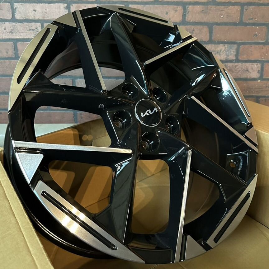 Литые диски Kia 8×R18 5×114.3