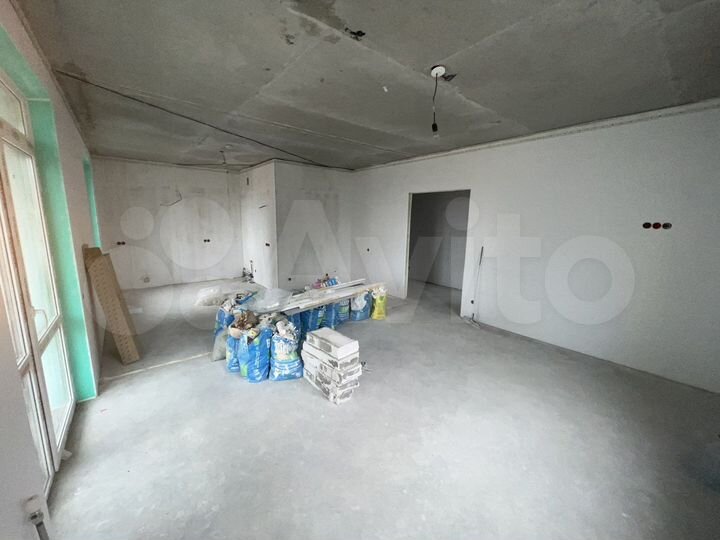 3-к. квартира, 81 м², 2/16 эт.