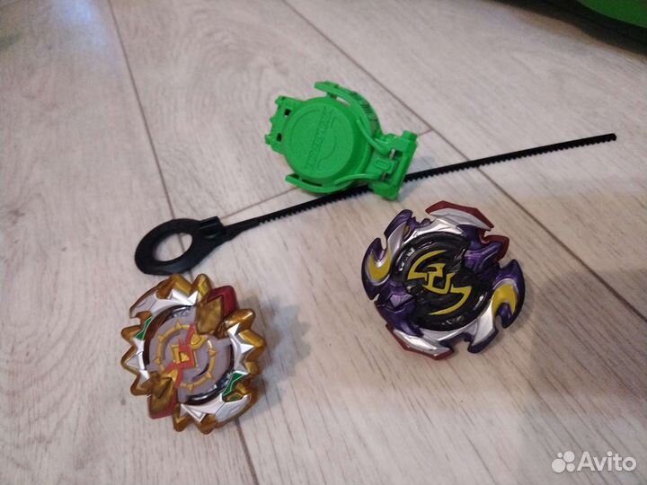 Бейблэйд волчки и арена