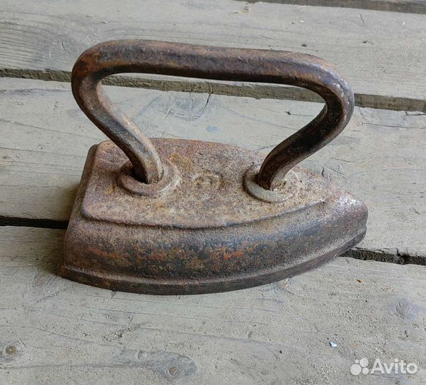 Утюг чугунный старинный