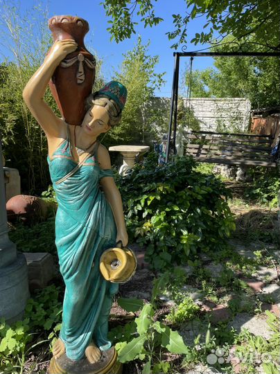 Скульптура девушка садово- парковая