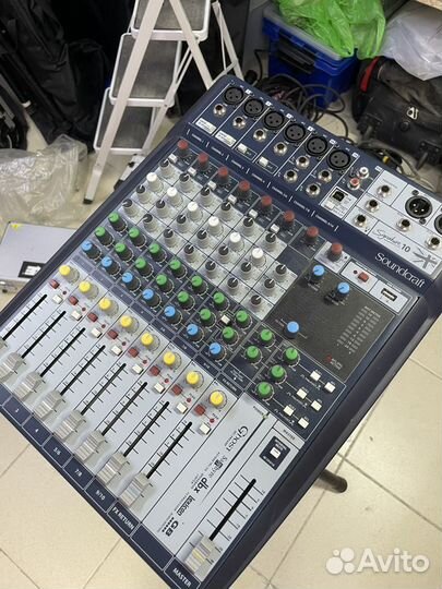 Микшерный пульт soundcraft signature 10