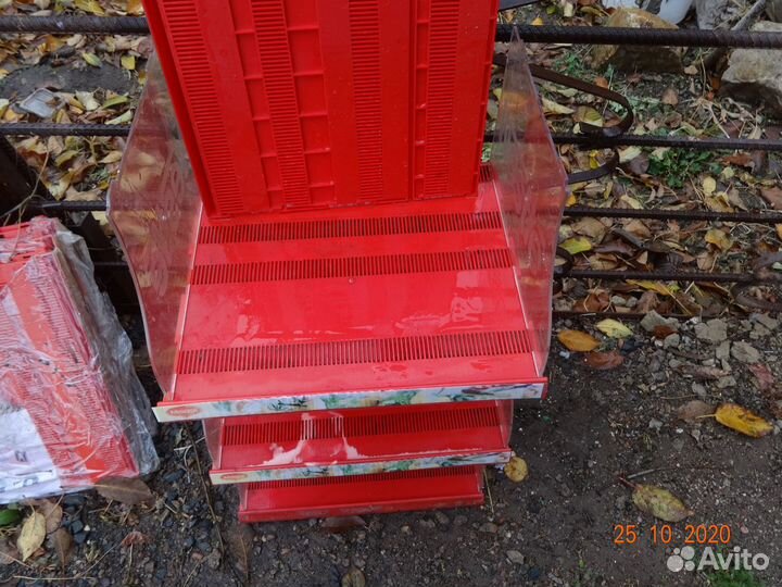 Полки пластиковые