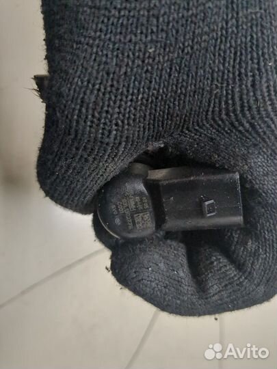 Форсунка топливная Volkswagen Jetta 6, 2011