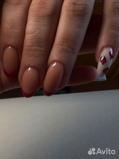 Маникюр