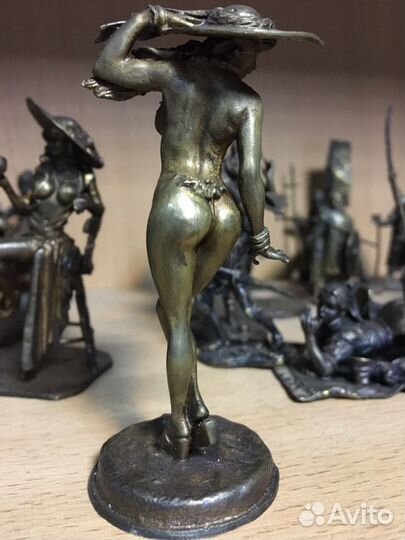 Девушки красивые,разные