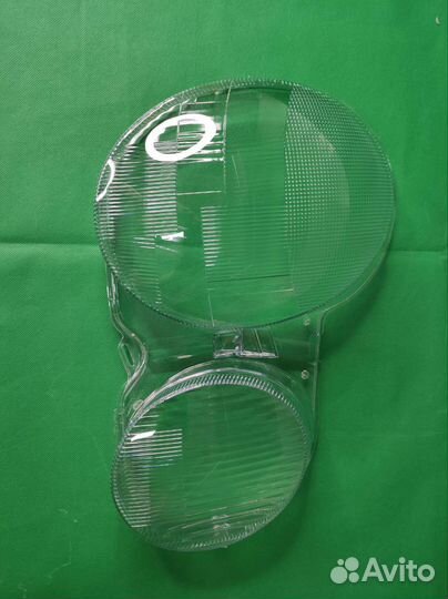 Стекло фары Mercedes W210 1999