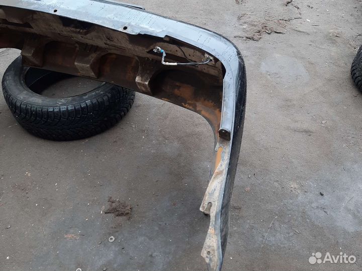 Бампер задний Chrysler Cirrus