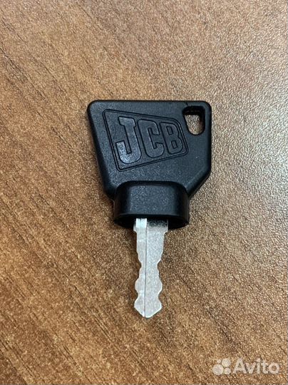 Ключ зажигания JCB 701/45501