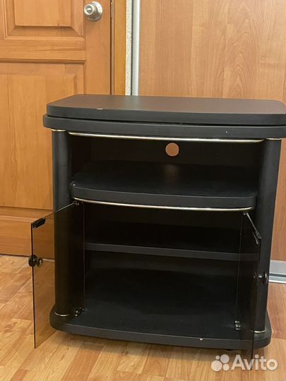 Тумба под телевизор