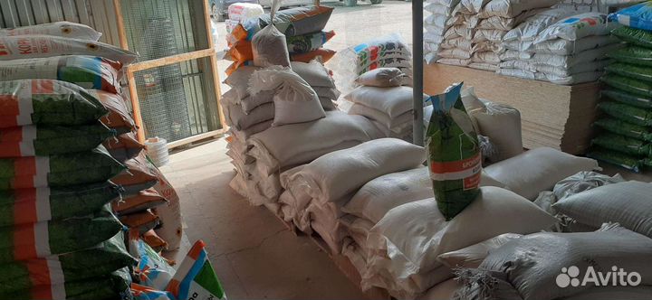 Корм. Комбикорм Пурина. бмвк. Корма для животных