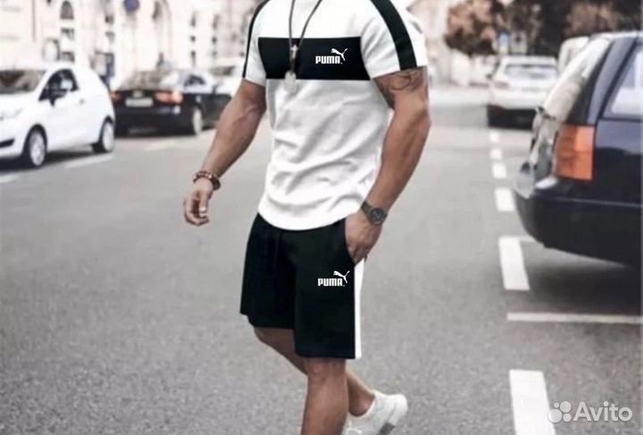 Мужской спортивный костюм