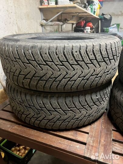 Nokian Tyres Hakkapeliitta 8 SUV 235/65 R17