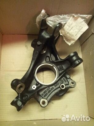 Туарег задний правый кулак