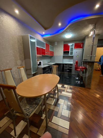 2-к. квартира, 70 м², 6/15 эт.