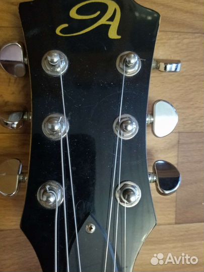 Электрогитара Apollo