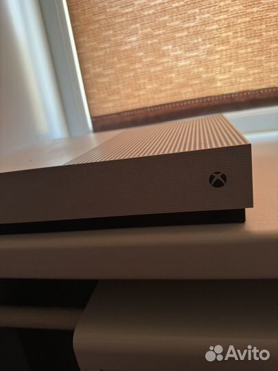 Xbox One s 1tb all digital edition