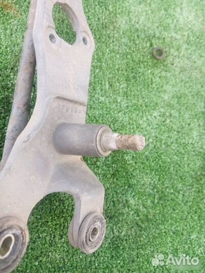 Трапеция дворников Kia Sorento 2003