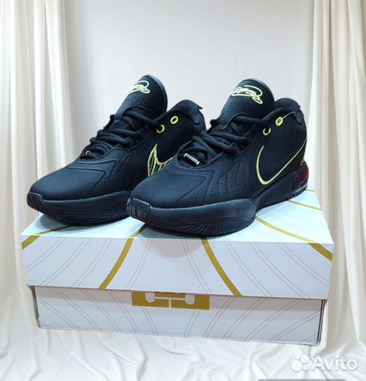 Баскетбольные кроссовки Nike lebron 21 чёрные