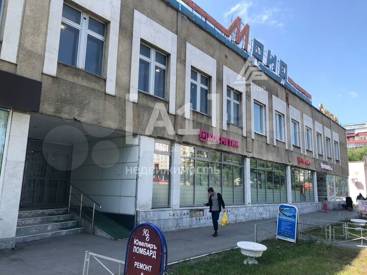 Торговая площадь 3250 кв.м