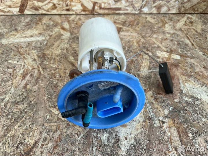 Насос топлинвйVolkswagen Golf GTI VI