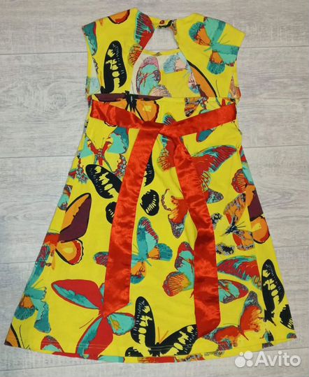 Платье для девочки с бабочками 5-6 лет