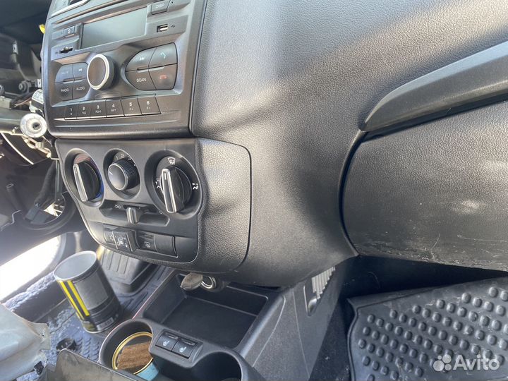 LADA granta лифтбек 2019 разбор