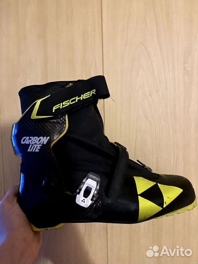 Лыжные ботинки fischer carbonlite