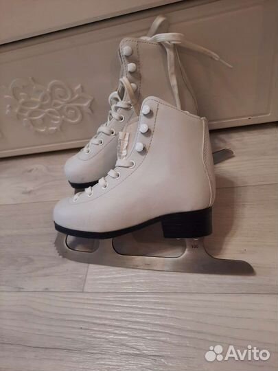 Коньки фигурные
