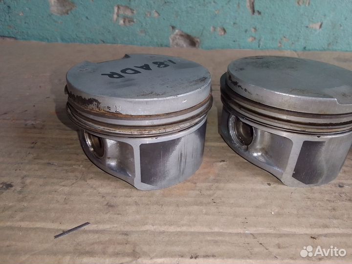 Комплект поршней 1.8 ADR Volkswagen Passat B5