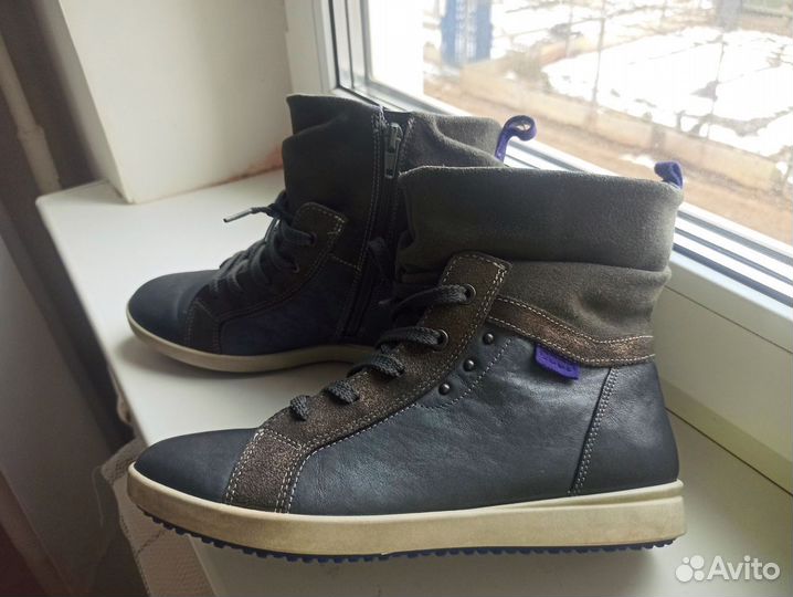 Кроссовки uniqlo 39 в идеале