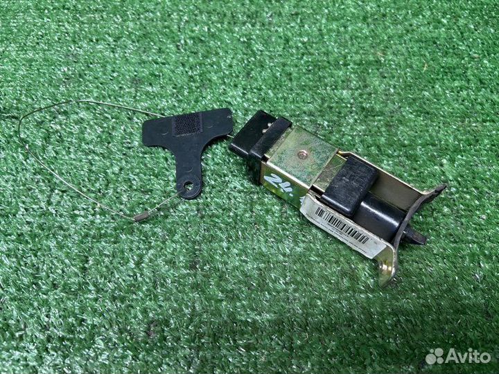 Моторчик лючка бензобака Daewoo Nexia N100