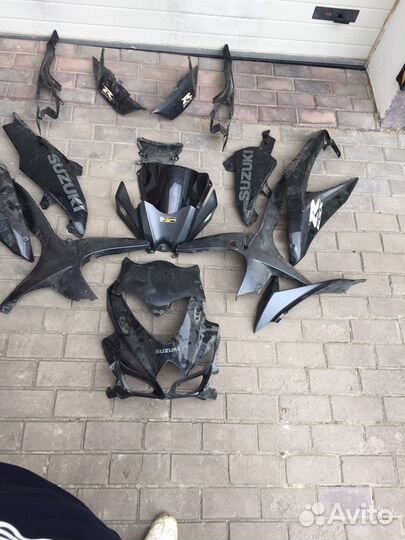 Пластик оригинал на gsx-r 600, 750 k8