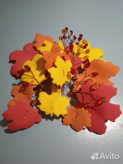 Заколка осенние листья 9 см