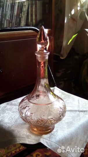 Стаканы, рюмки, фужеры, графин