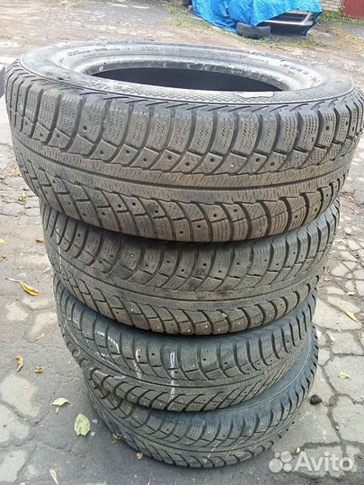 Gislaved Nord Frost 5 215/65 R16