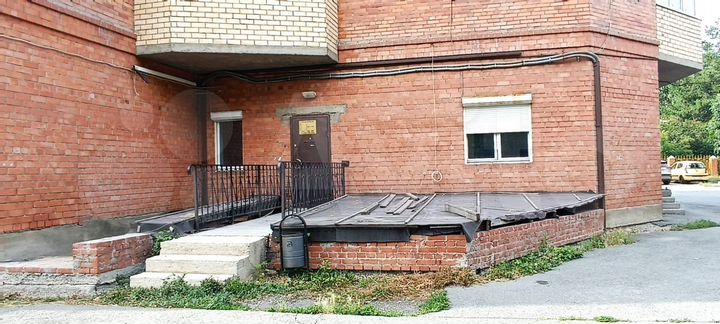 Продам офисное помещение, 380 м²