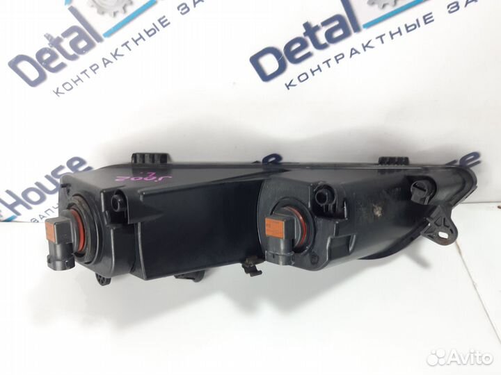 Фара противотуманная левая Volkswagen Passat B7