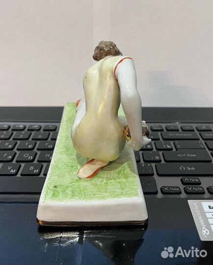 «Гимнастка с мячом»Дулево,1959г