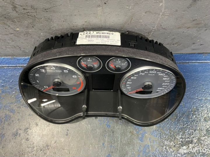 Щиток приборов Audi A3 8P