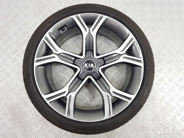 Диск литой R19 Kia Stinger GT