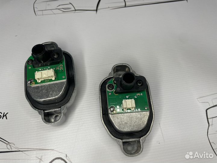 Блок ангельских глазок фар BMW F30 рестайлинг LED