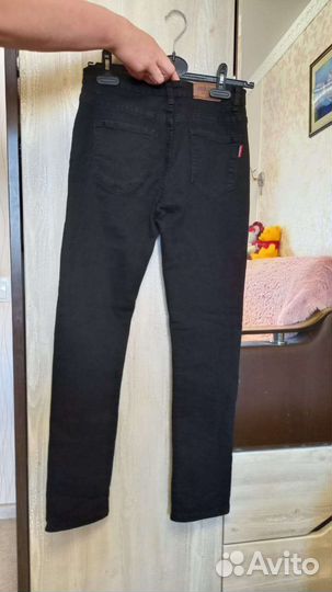 Джинсы для девочки 140см